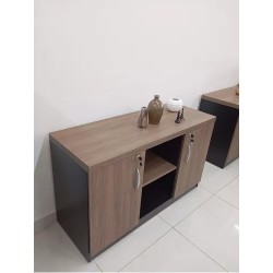 Armário credenza 2 portas e 1 vão central
